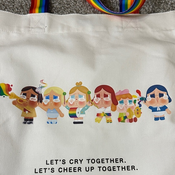 Pop Mart Crybaby Cheer Up, Baby tote bag - Picture 6 of 6